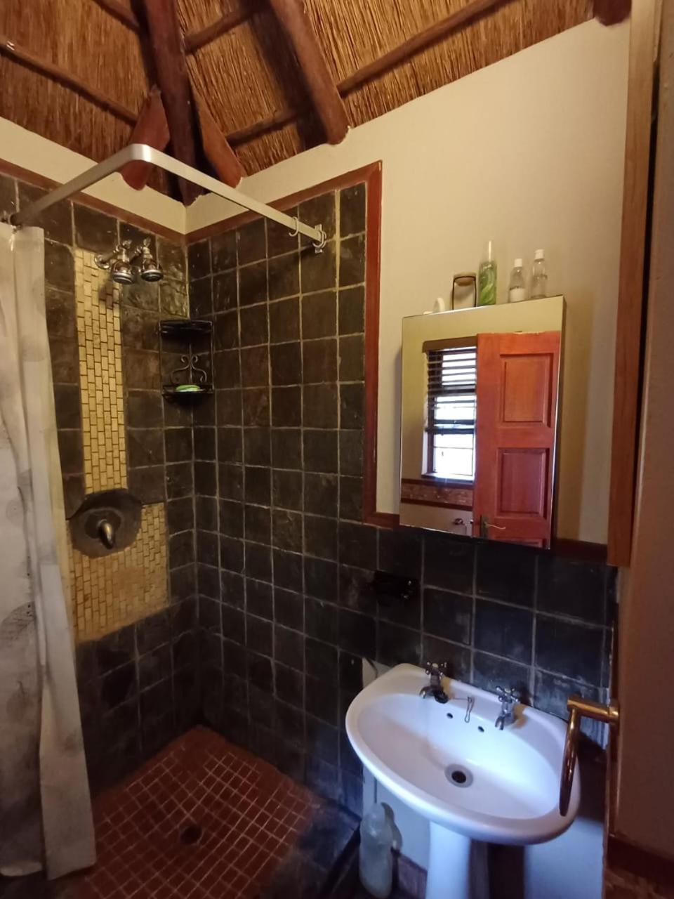 Adorable Unique Guest House - African Bush Feel Kalkheuvel Exteriör bild